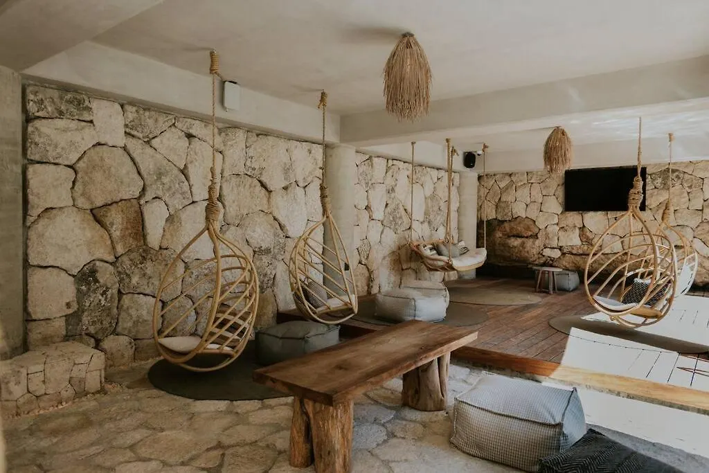 Cenote + Swim-Up + Luxury Condo Tulum 0*,