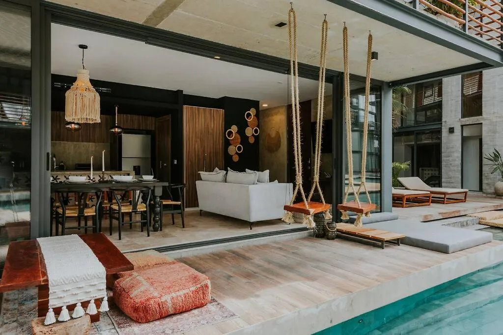 Cenote + Swim-Up + Luxury Condo Tulum 0*,