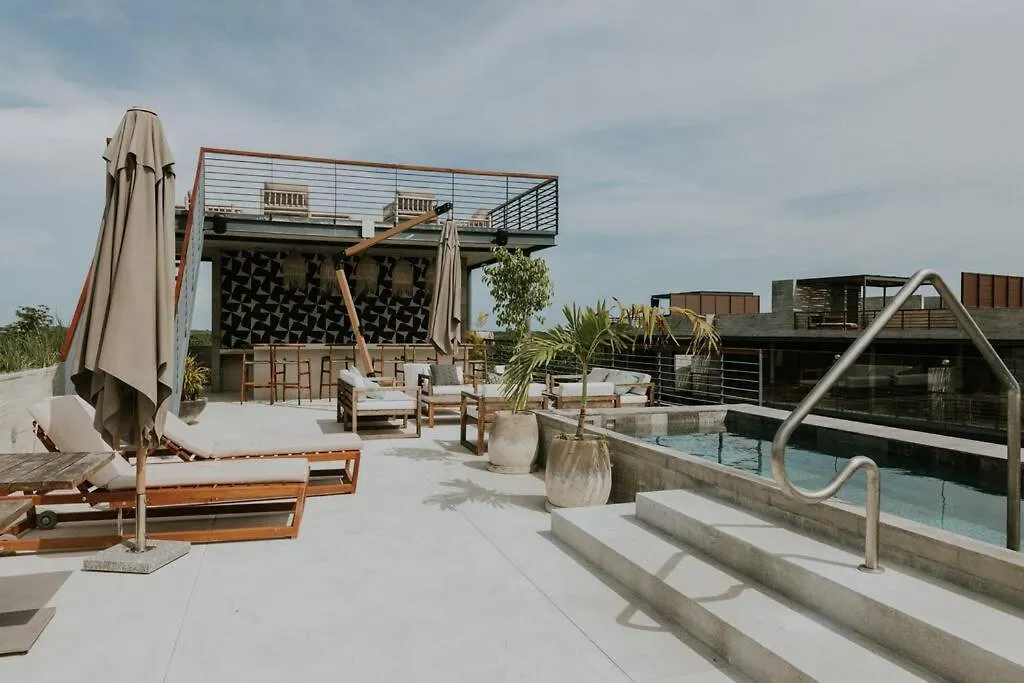 Cenote + Swim-Up + Luxury Condo Tulum 0*,